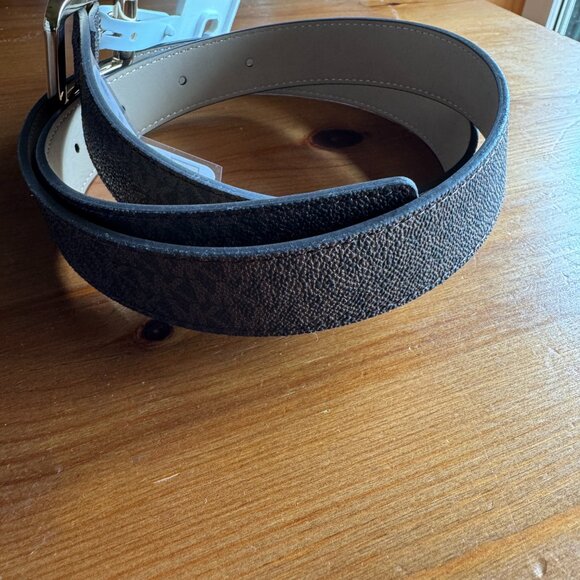 NWT MICHAEL KORS MK Brown/Tan Logo Belt with Goldtone Buckle Style 556267C in XL - Picture 11 of 11